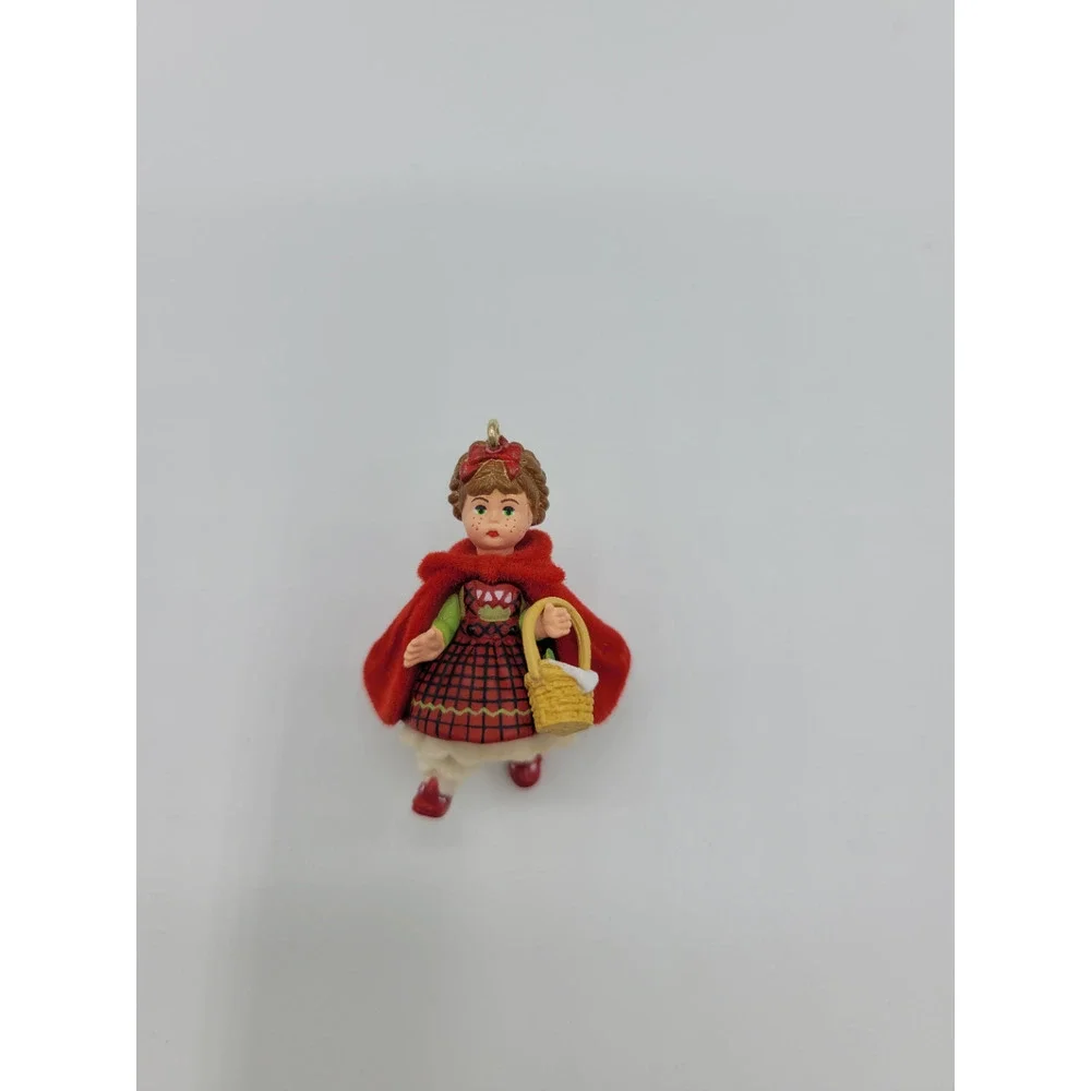 Hallmark Keepsake Madame Alexander Classic Miniature Red Riding‎ Hood 2004